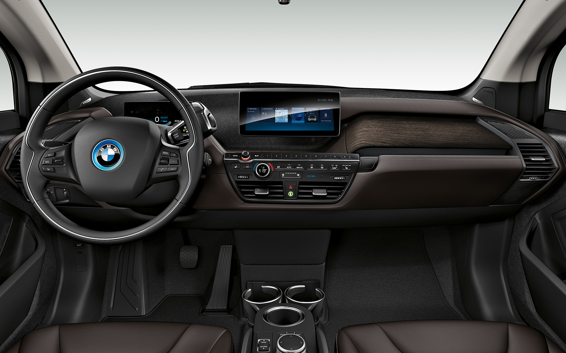 Habitacle de la BMW i3s I01 2018, poste de conduite