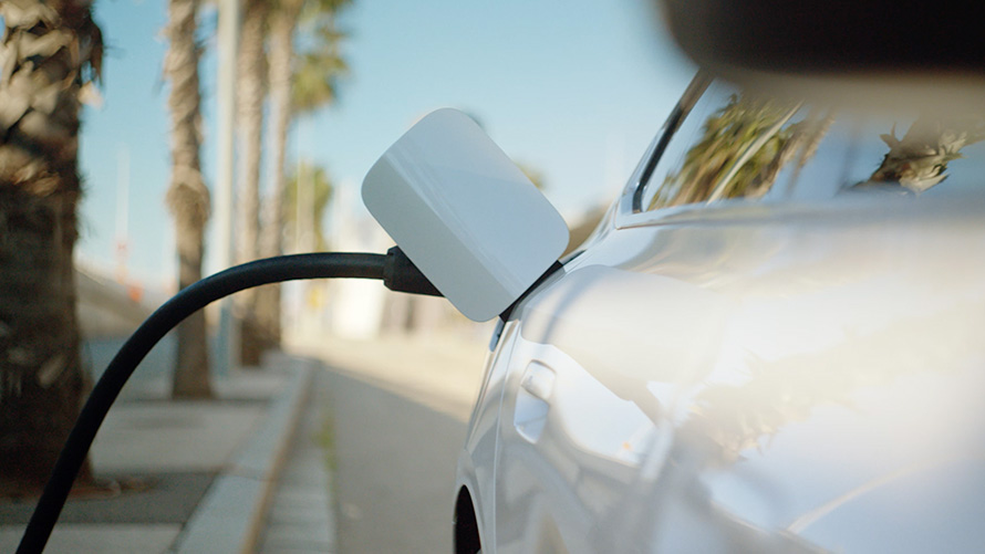 Recharge de la BMW i4 dans le film G26 2021 Recharge de la BMW i4 dans le film G26 2021