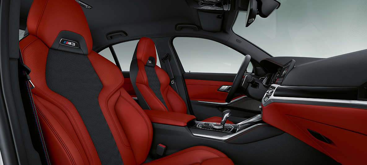 BMW Individual tout cuir 'Merino' Fionarot/Schwarz BMW M3 Berline 2020 G80 habitacle BMW Individual tout cuir 'Merino' Fionarot/Schwarz BMW M3 Berline G80 2020 habitacle poste de conduite