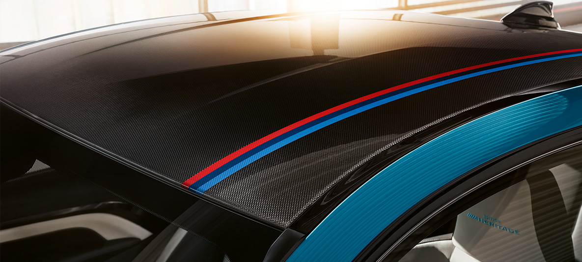 BMW M4 Coupé, M Heritage Edition Carbondach BMW M4 Coupé, M Heritage Edition, Sonderedition, Carbondach mit M Streifen