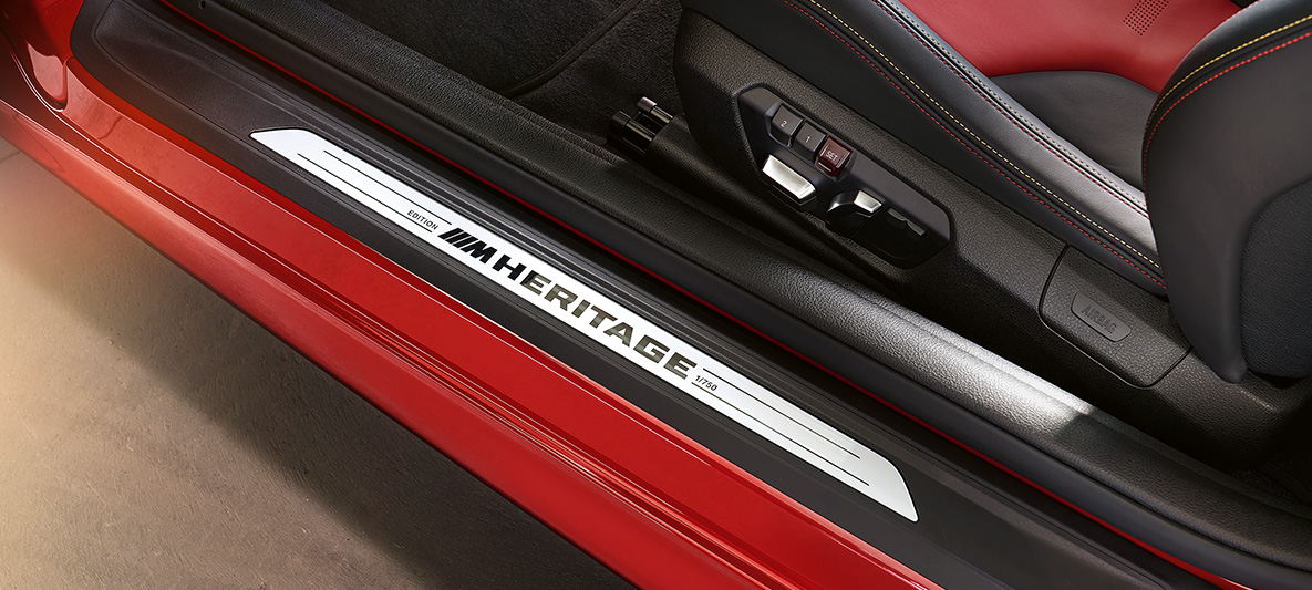BMW M4 Coupé, M Heritage Edition Einstiegsleiste BMW M4 Coupé, M Heritage Edition, Sonderedition, Einstiegsleiste