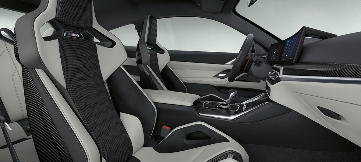 BMW Individual Volllederausstattung 'Merino' Silverstone/Schwarz BMW M4 Coupé 2021 G82 Innenraum BMW Individual Volllederausstattung 'Merino' Silverstone/Schwarz BMW M4 Coupé G82 2021 Innenraum Cockpit
