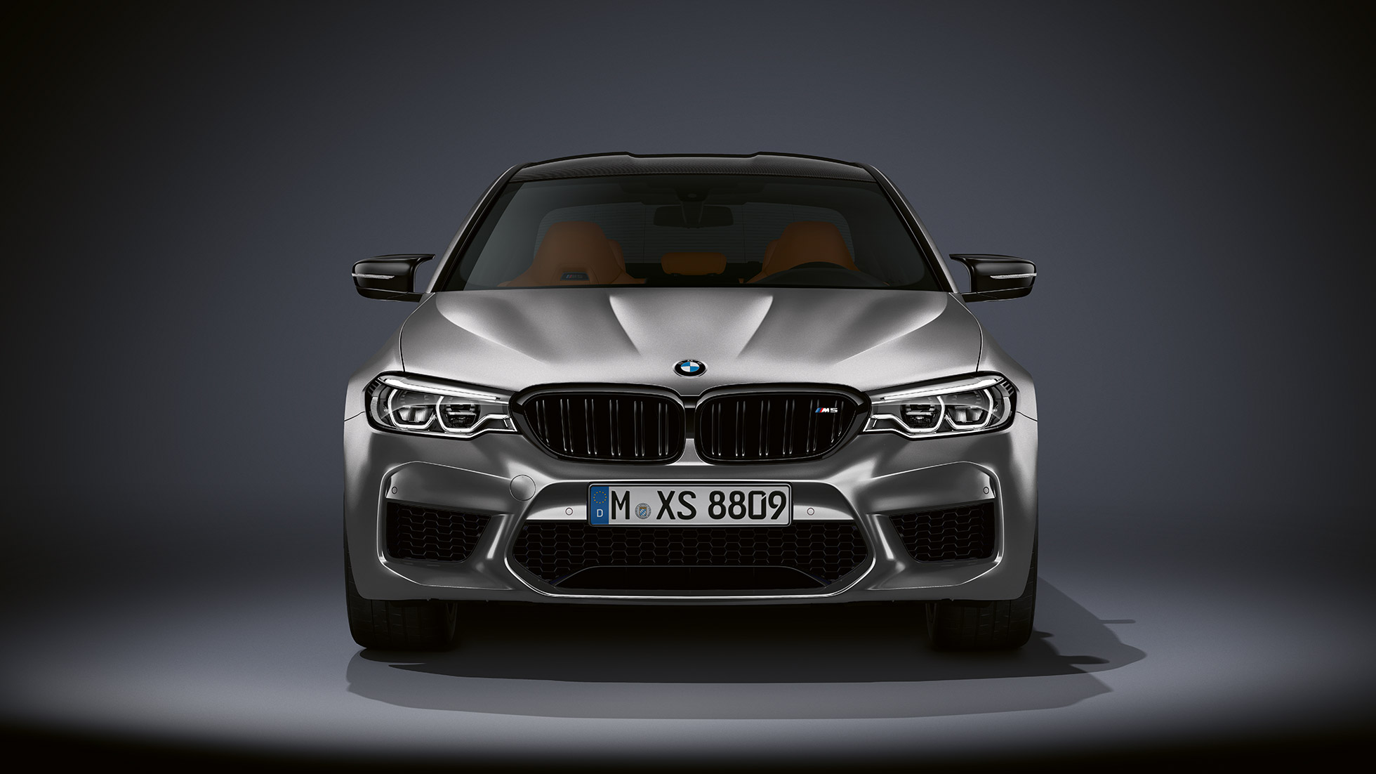 Design M. BMW M5 Competition vue de face.