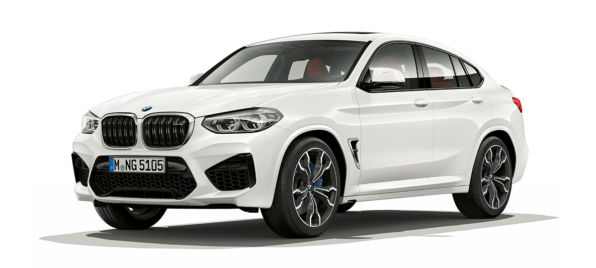 BMW X4 M, Dreiviertel-Seitenansicht. F98 BMW X4 M in Alpinweiß, Exterieur, Dreiviertel-Seitenansicht. F98