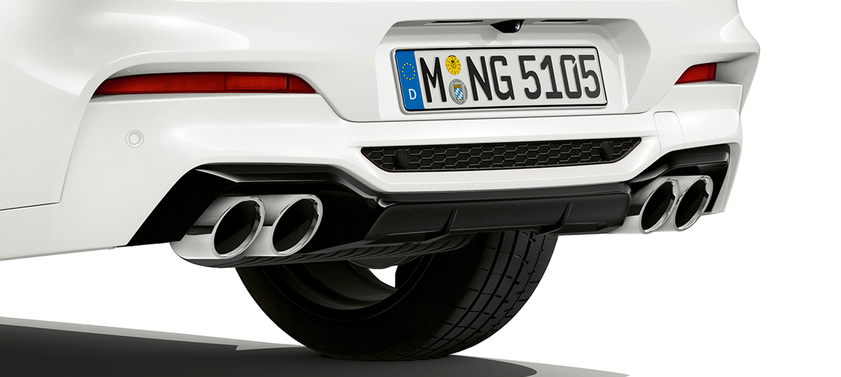 BMW X4 M, Auspuffendrohre in Chrom. F98 BMW X4 M in Alpinweiß, Exterieur, Heck mit Auspuffendrohren in Chrom. F98