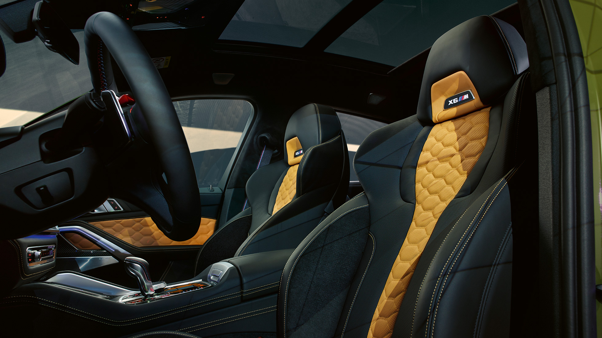 M Multifunktionssitze BMW X6 M Competition SUV M Multifunktionssitze BMW X6 M Competition SUV F96 2020 Interieur