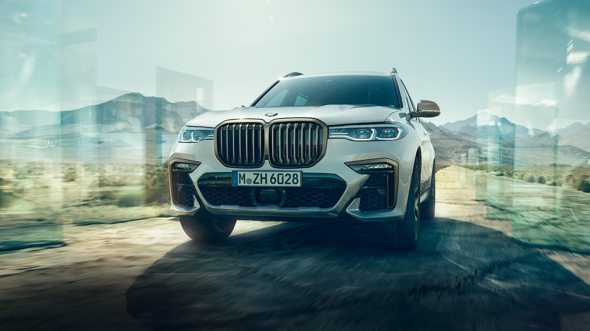 BMW X7 M50d SUV, vue avant. BMW X7 M50d SUV en Mineralweiß, vue avant, G07, 2019