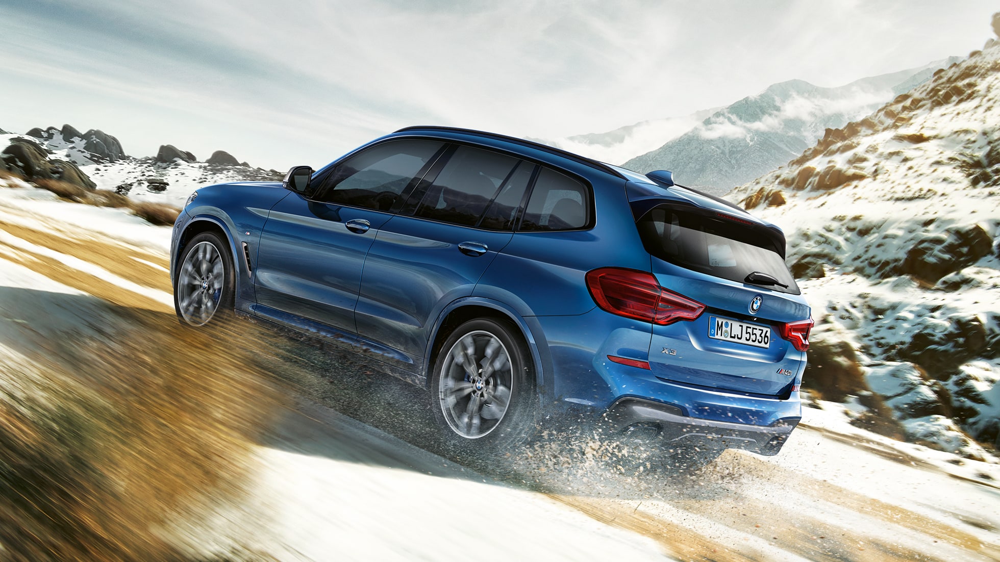 BMW X3 M40i SUV en côte G01 BMW X3 M40i SUV en côte G01