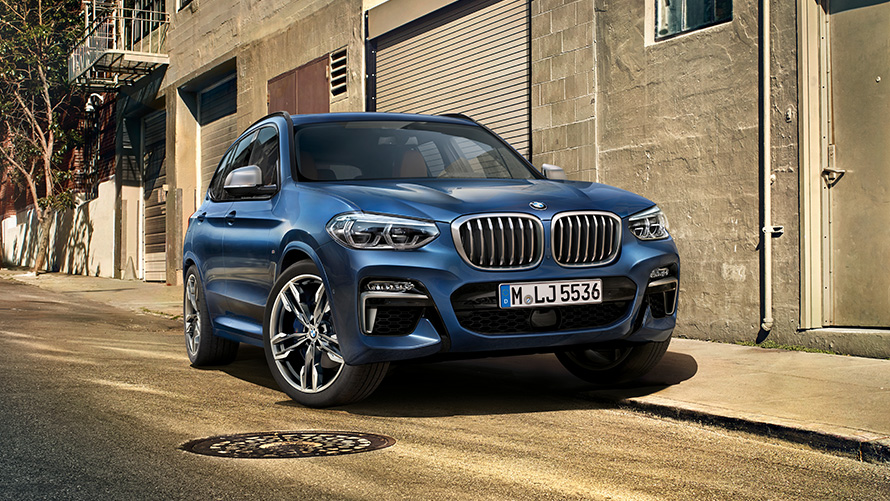 BMW X3 M40i SUV, Fahraufnahme Dreiviertelfront G01