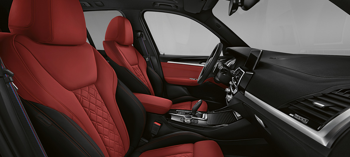 BMW X3 SUV, revêtement intérieur BMW Individual étendu en cuir Merino Feinnarbe en Fionarot/Schwarz G01 BMW X3 SUV, revêtement intérieur BMW Individual étendu en cuir Merino Feinnarbe en Fionarot/Schwarz G01