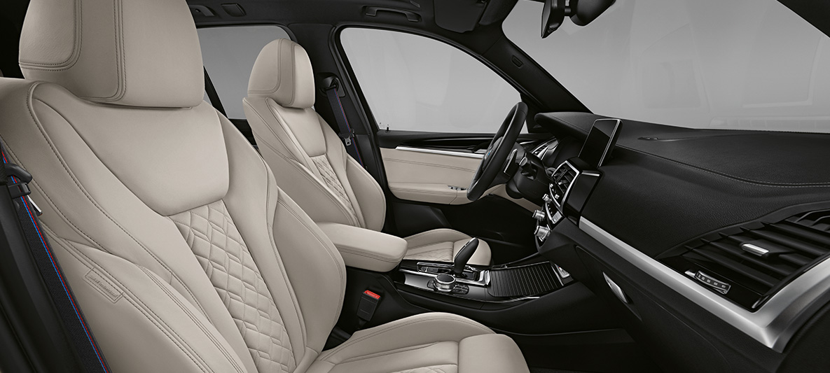 BMW X3 SUV, revêtement intérieur BMW Individual étendu en cuir Merino Feinnarbe en Elfenbeinweiß G01 BMW X3 SUV, revêtement intérieur BMW Individual étendu en cuir Merino Feinnarbe en Elfenbeinweiß G01
