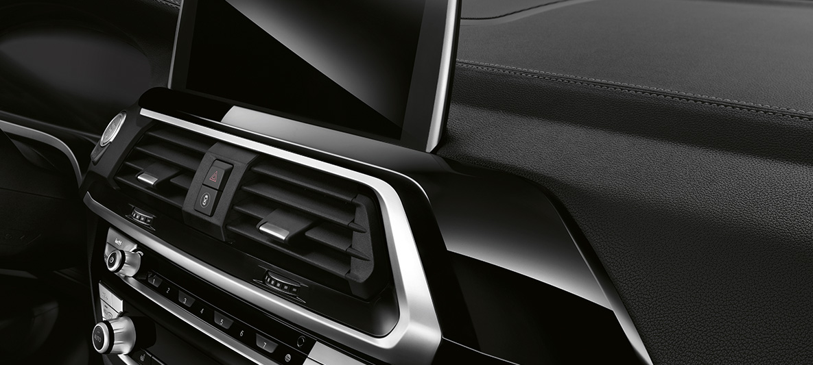 BMW X3 SUV, inserts de décoration BMW Individual en Pianolack Schwarz G01 BMW X3 SUV, inserts de décoration BMW Individual en Pianolack Schwarz G01