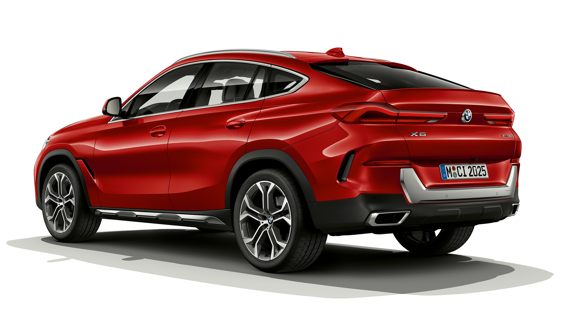 BMW X6 SUV mit BMW xLine, Heck. G06 BMW X6 SUV mit BMW xLine in Dreiviertel-Heckansicht. G06