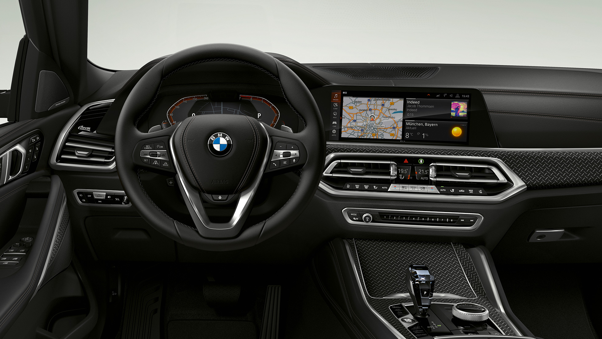 BMW X6 SUV mit BMW xLine, Cockpit. G06 BMW X6 SUV Interieur mit BMW xLine mit Fokus auf das Cockpit. G06