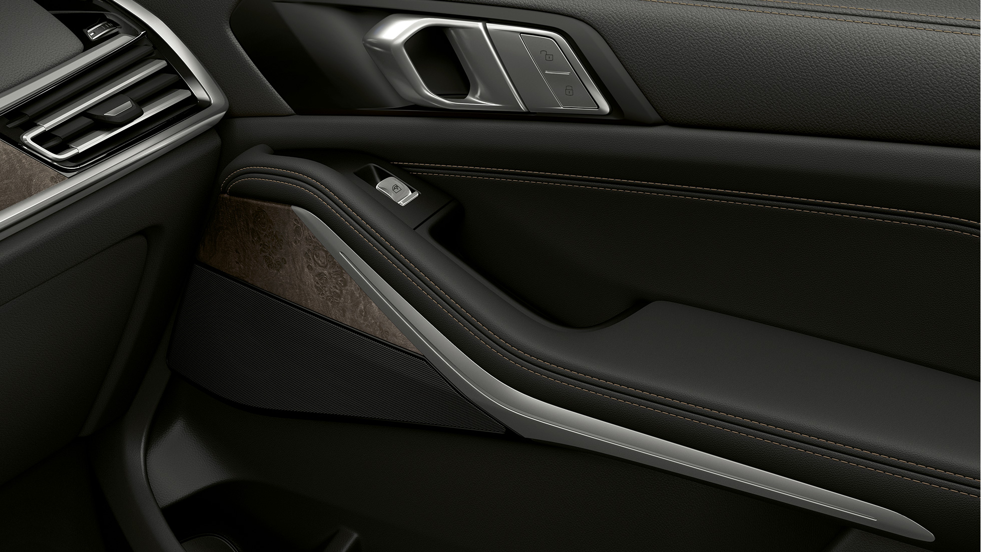 Gros plan de face intérieure de portière de la BMW X7 SUV