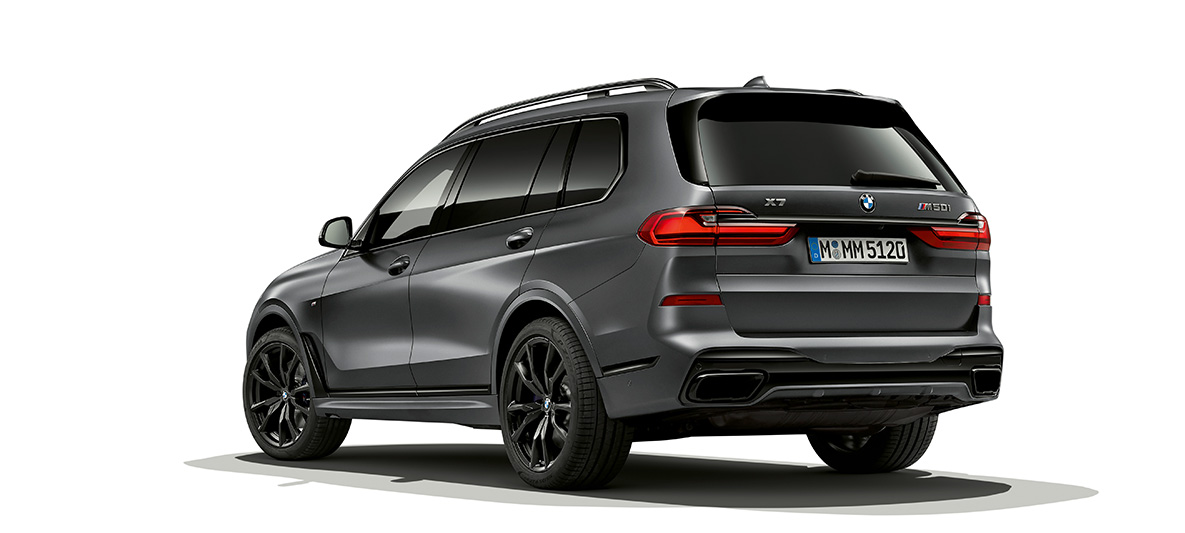 BMW Dark Shadow Edition Dreiviertel-Heckansicht G07 BMW X7 G07 Dark Shadow Edition Dreiviertel-Heckansicht