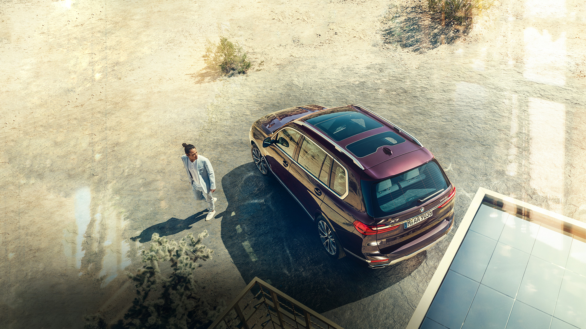 BMW Individual X7 xDrive40i, Vogelperspektive G07 BMW X7 in Ametrin metallic im Stand aus der Vogelperspektive, G07 2019