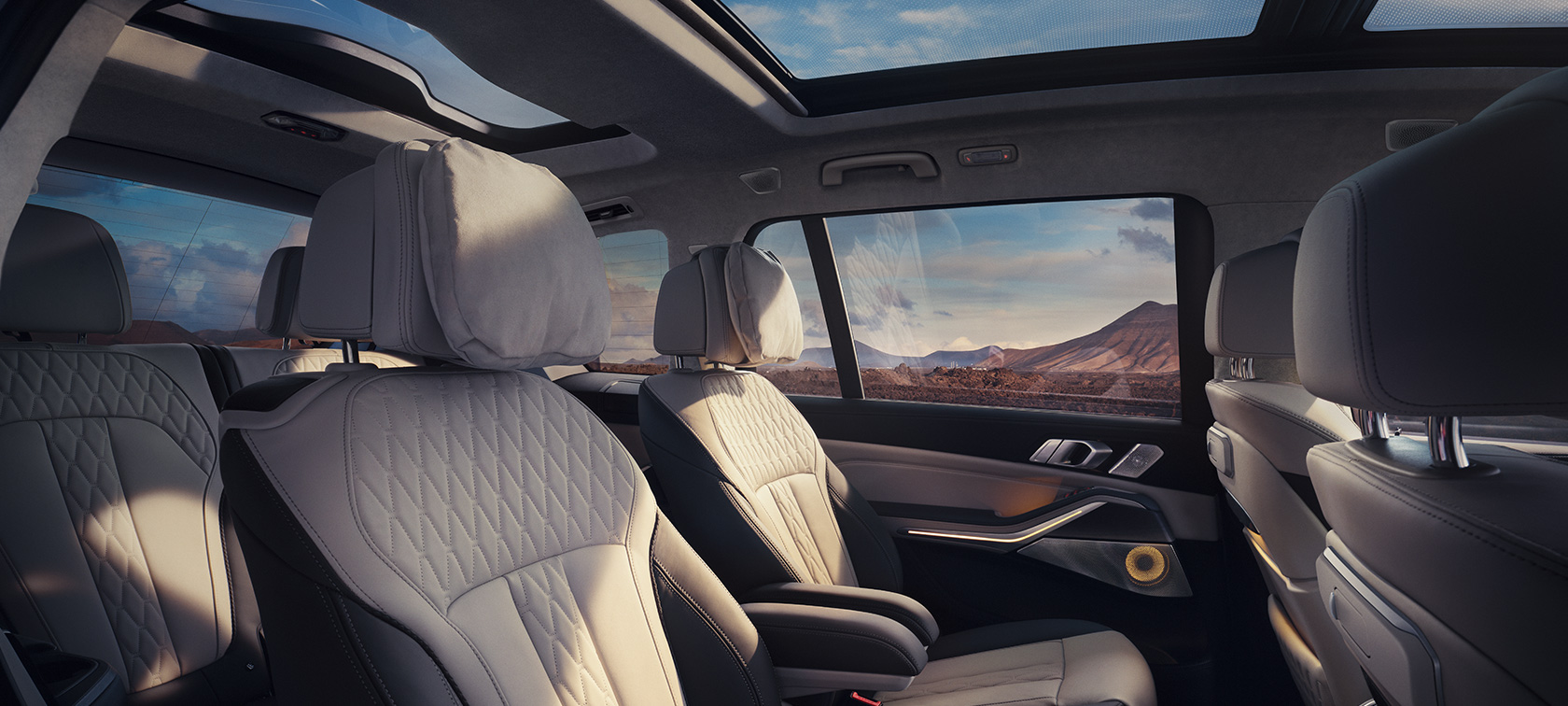 Blick von außen auf der Fahrerseite auf das Cockpit BMW X7 G07 LCI Blick von außen auf der Fahrerseite auf das Cockpit BMW X7 G07 LCI