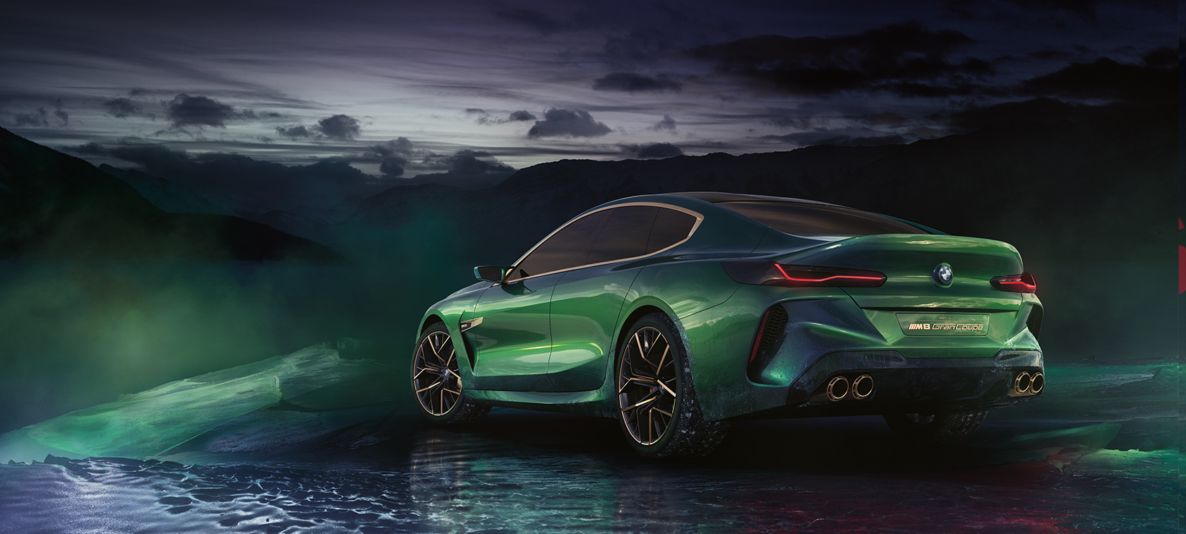 BMW Concept M8 Gran Coupé, vue de trois quarts arrière BMW Concept M8 Gran Coupé : Vue de trois quarts arrière devant un décor de glace