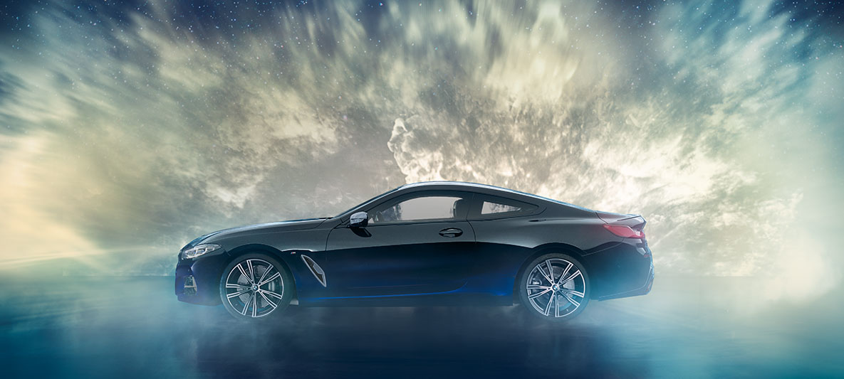 BMW Individual M850i NIGHT SKY, vue de profil La BMW Individual M850i NIGHT SKY à l’arrêt vue de profil