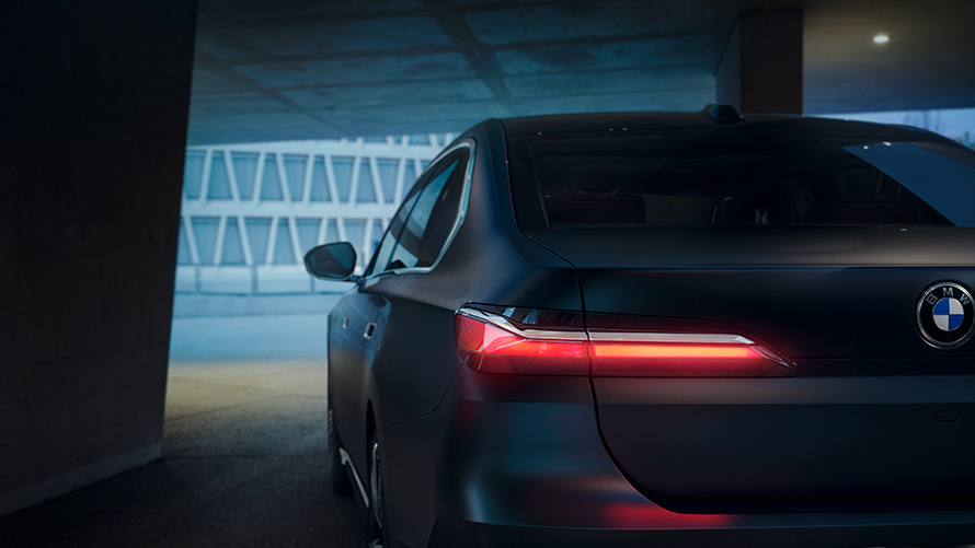 Remote Software Upgrade Welcome Light Animation Remote Software Upgrade Welcome Light Animation vue arrière de la BMW