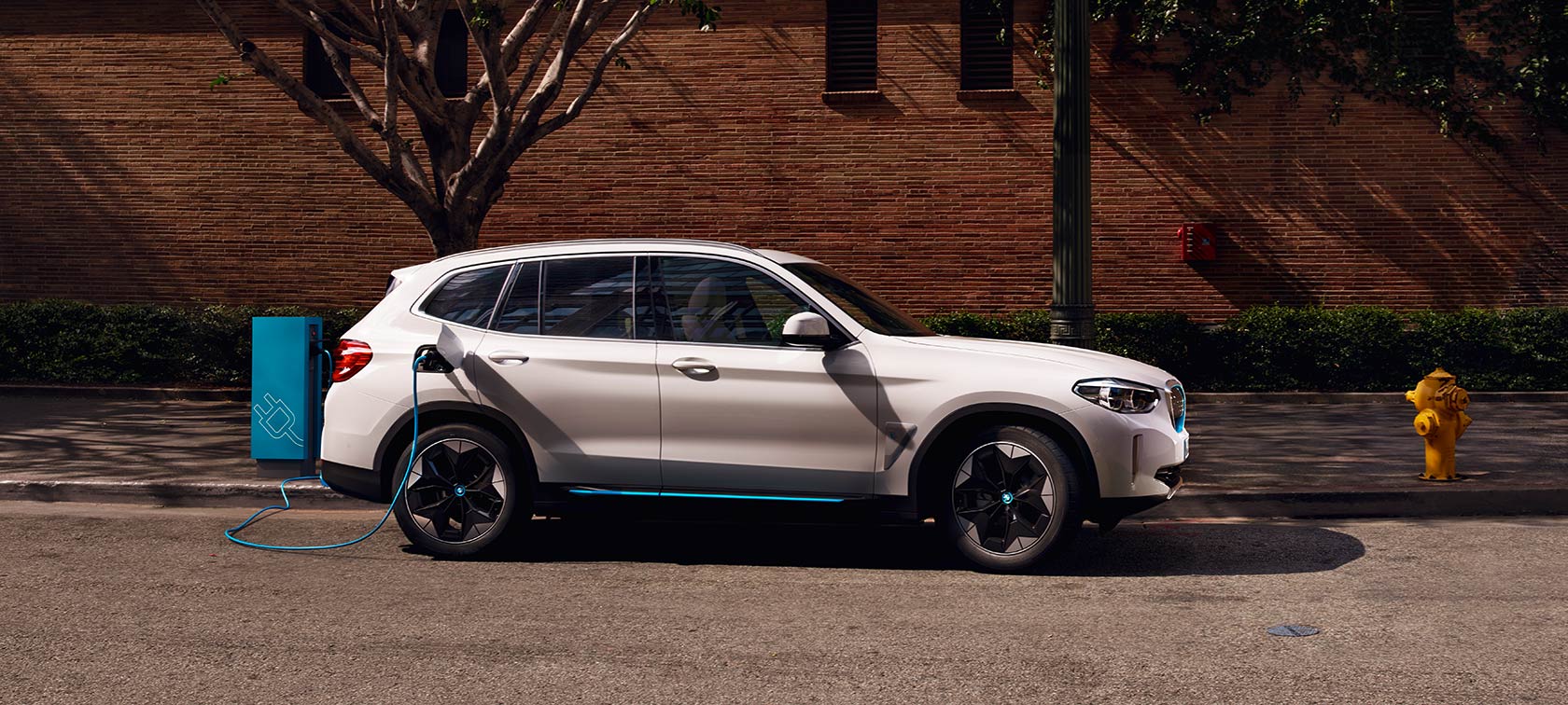 THE iX3 SUV THE iX3 SUV