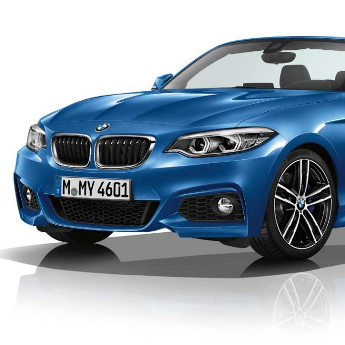 BMW 2er Cabrio, Modell M Sport Dreiviertel Frontschuss BMW 2er Cabrio, Modell M Sport Dreiviertel Frontschuss
