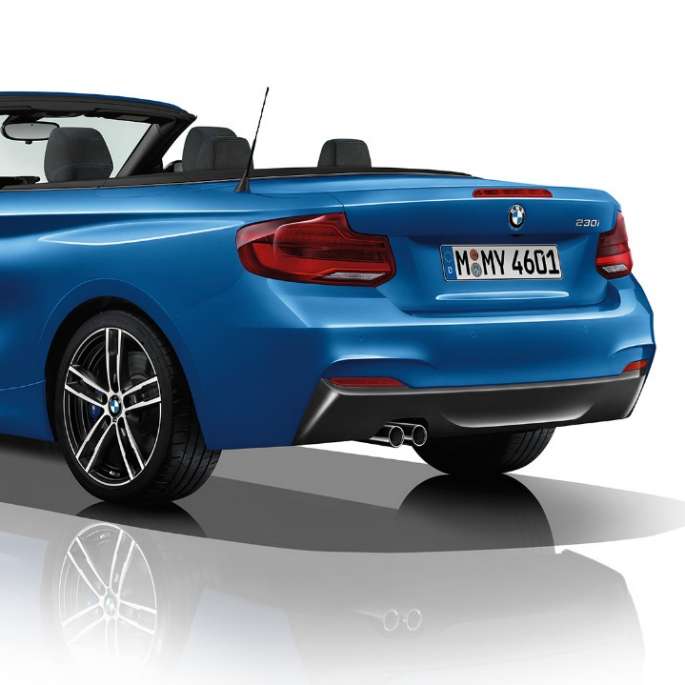 BMW 2er Cabrio, Modell M Sport Dreiviertel Heckschuss BMW 2er Cabrio, Modell M Sport Dreiviertel Heckschuss