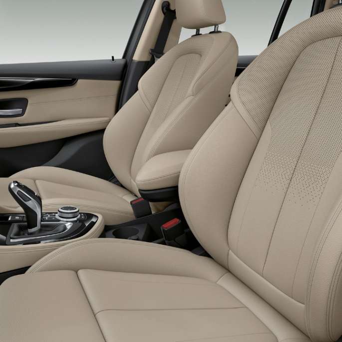 Sportsitze BMW 2er Gran Tourer 220d Modell Sport Line F46 2018 Innenraum 